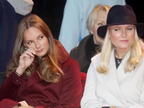 Kronprinzessin Mette-Marit und Prinzessin Ingrid Alexandra bei der ‚Save the Children Peace Prize Party‘ in Oslo