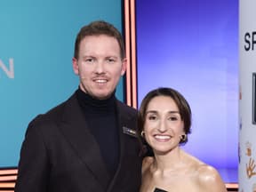 Nagelsmann und Ehefrau Lena strahlen