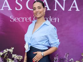 Amira Aly mit Babybauch auf einem Event im Sommer 2026