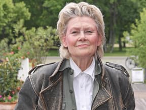 Gitte Haenning in Lederjacke
