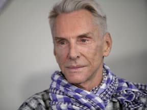 Wolfgang Joop schaut ins Leere