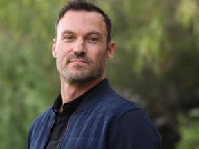 Brian Austin Green guckt verträumt