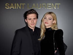 Brooklyn Beckham und Nicola Peltz posieren zusammen
