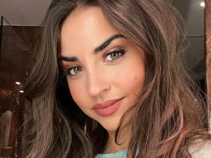 Ekaterina Leonova macht ein Selfie