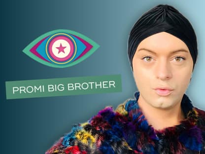 Julian F. M Stoeckel neben "Promi Big Brother"-Logo