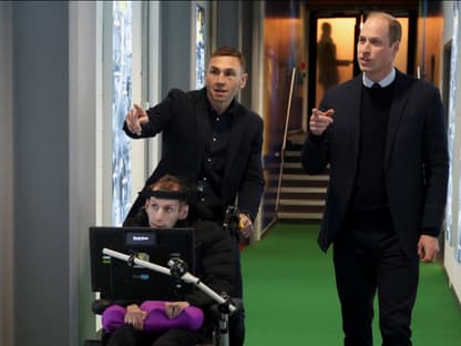 Rob Burrow, Kevin Sinfield & Prinz William in Leeds.