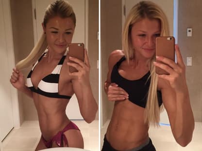 Sophia Thiel macht bauchfreie Spiegel-Selfies im Juli und August 2015