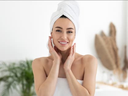 Anti-Aging-Creme ab 35 Frau mit straffer Haut