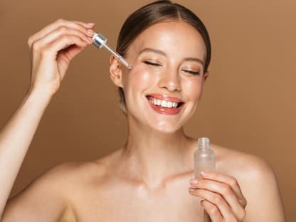 Serum Hautbarriere Frau Serum
