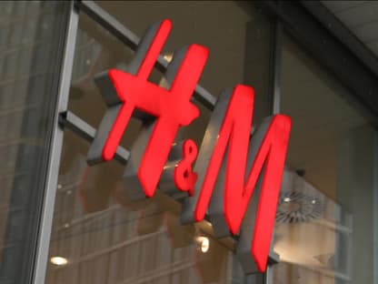 logo hm H&M logo
