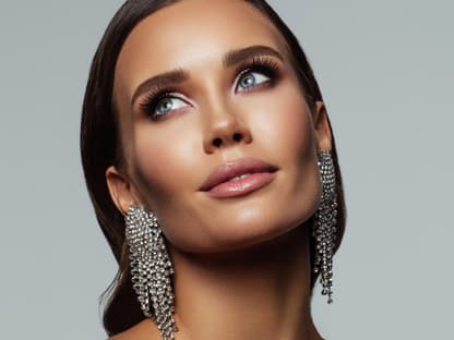 Skin Tint Frau strahlender Teint