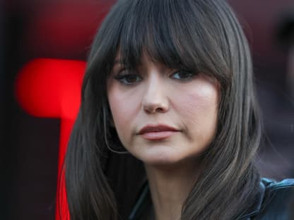 NIna Dobrev nach Unfall Nina Dobrev schaut traurig