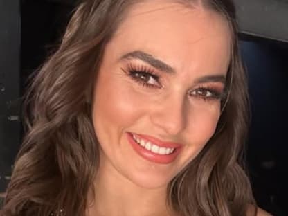 Renata Lusin Nagel-Folien Renata Lusin Selfie