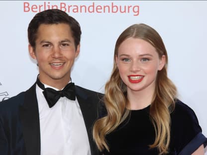 Tim Oliver Schultz mit einer Frau