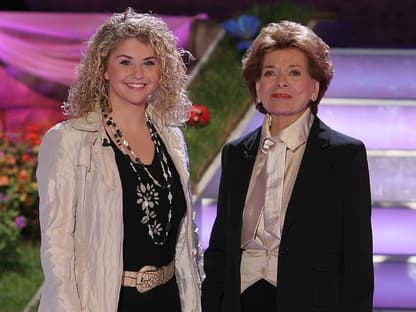 Beatrice Egli mit Lys Assia als Duo für Schweiz Grand Prix der Volksmusik 2007