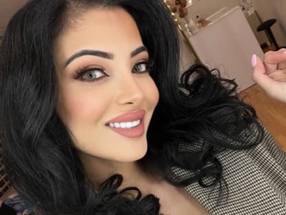 Dilara-Kruse wellige Haare