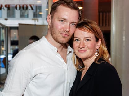 Max Wagner und Nina Gummich Kopf an Kopf