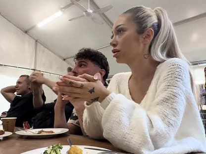 Patrick, Umut, Ariel verfolgen Dschungel-Krönung