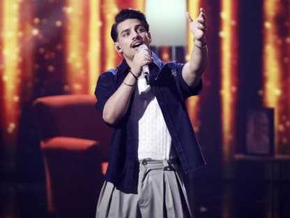 DSDS-Finalist Paco singt auf der Bühne