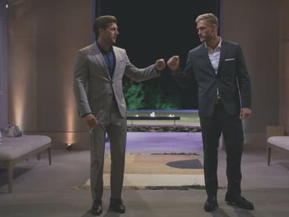 Tim Reitz und Sebastian Paul klatschen sich ab