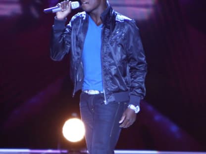 Roscoe Marlin Russel Jozefzoom, 35, überzeugt das Publikum und die Jury mit dem Song "I Believe I Can Fly" von R Kelly