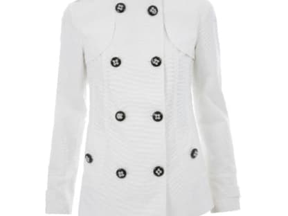 Klassische Cabanjacke mit Zierknöpfen von Mango,
ca. 60 Euro