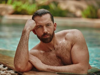 Oliver Sanne im Pool