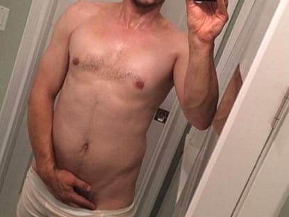 James Franco zeigt uns sein "Springseil" James Franco zeigt uns sein "Springseil"