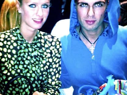 Paris Schwester Nicky Hilton habe ich bei einem Dinner kennengelernt. Das Lustige an dem Abend war, dass Nicky eine Schnecke im Salat hatte und sich richtig echauffierte!
