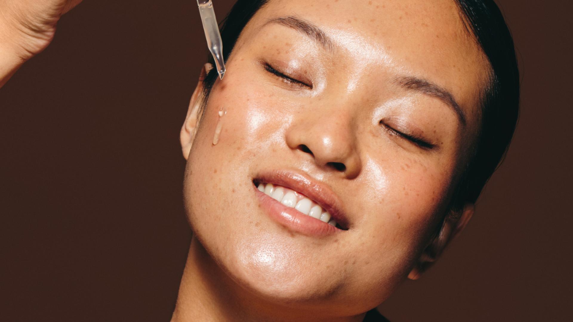 Anti-Aging-Dieses-Serum-ist-die-magische-L-sung-gegen-Mimikfalten