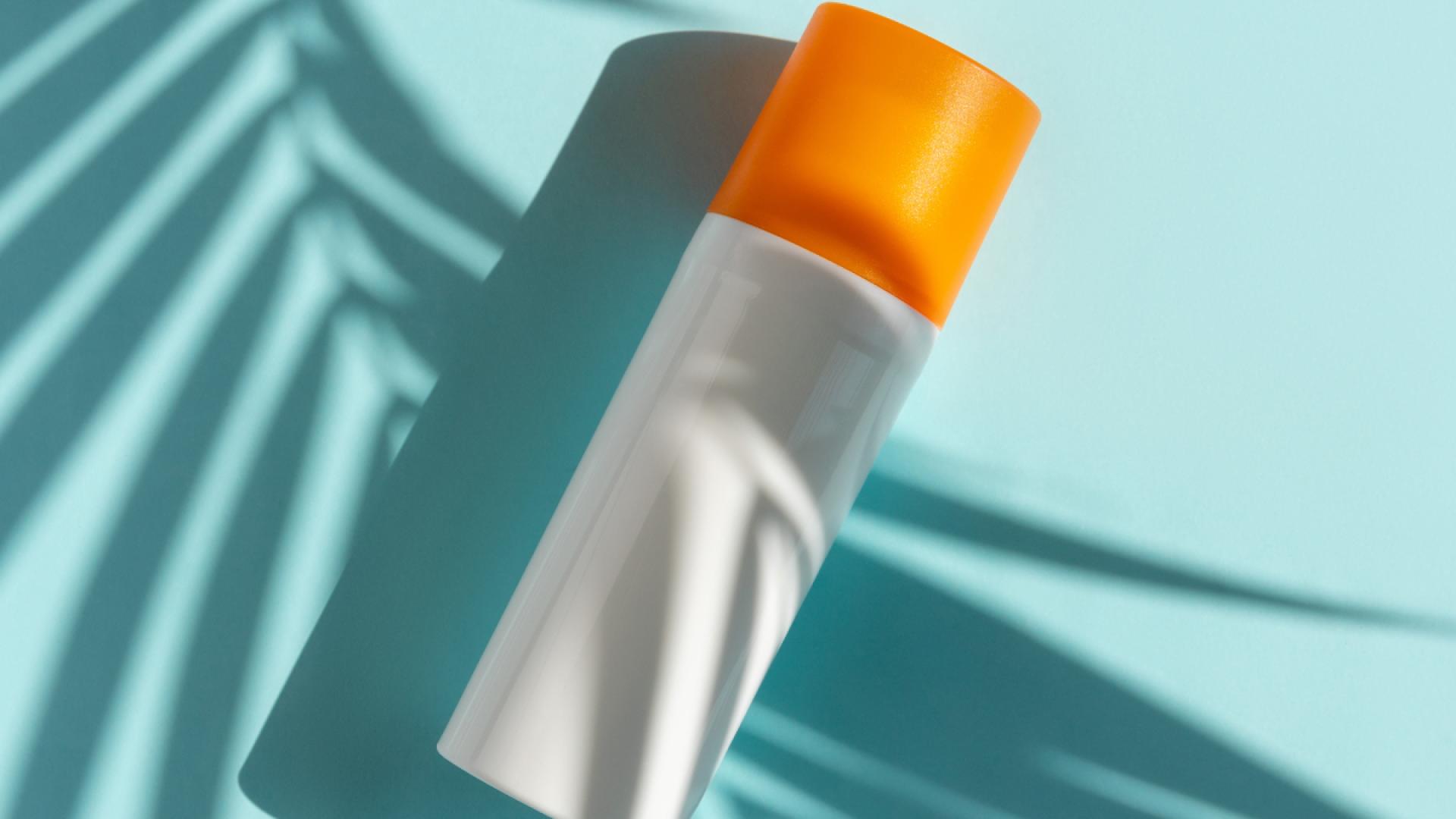 Beauty-Trend-2025-Promis-lieben-Sonnenschutz-Sticks-das-ist-ein-Bestseller