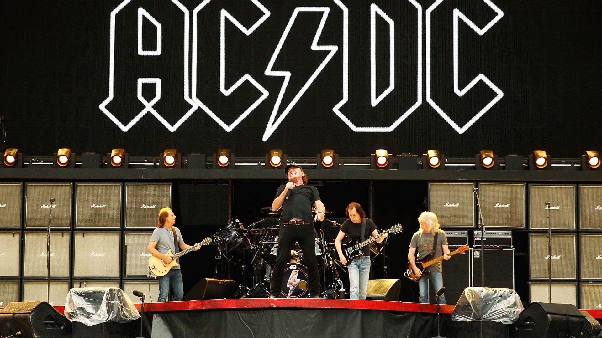 Colin Burgess (†77): Fans trauern um AC/DC Schlagzeuger