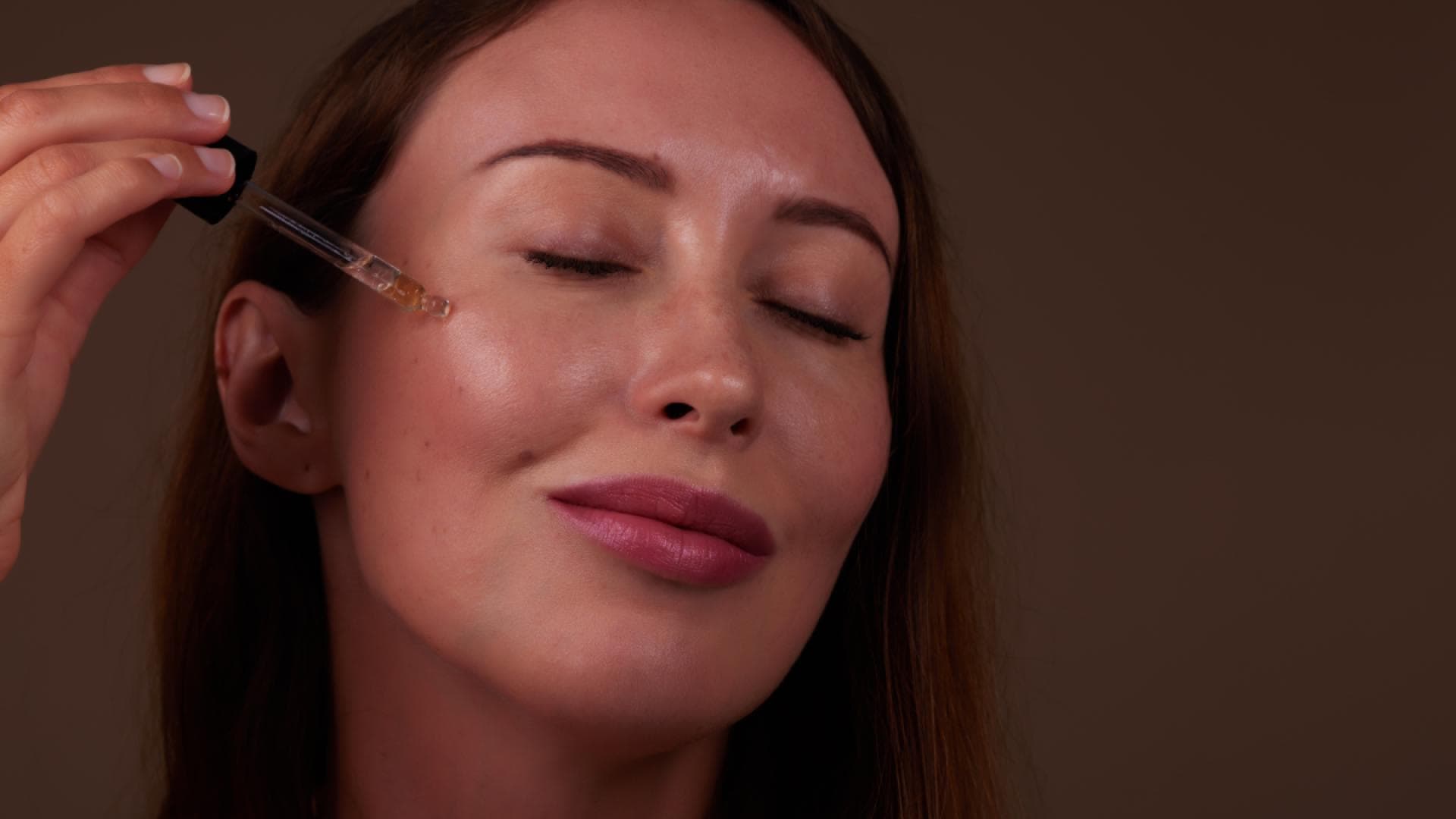 AntiAging Dieses VitaminCSerum ist der Superstar gegen Falten