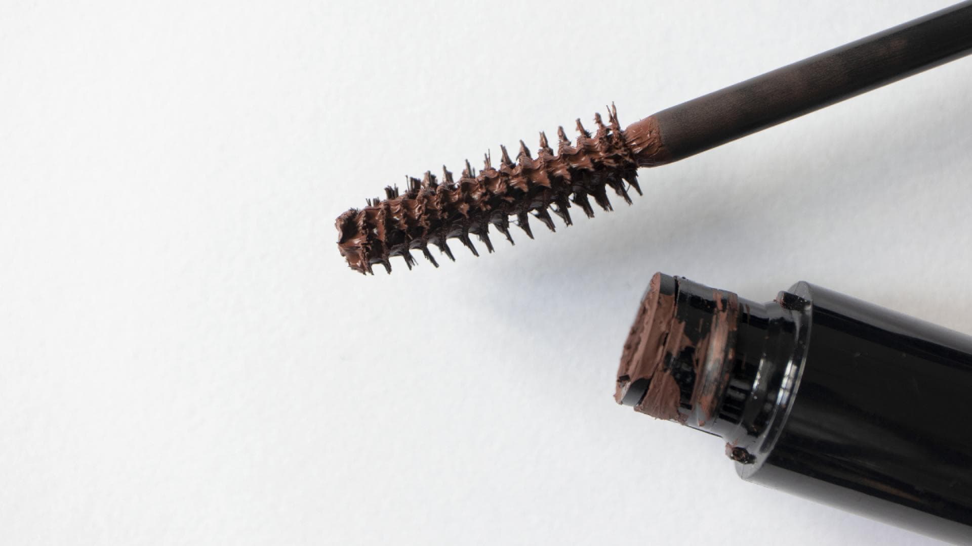 Braune Mascara Das sind die 3 besten Wimperntuschen für einen natürlichen LashLook