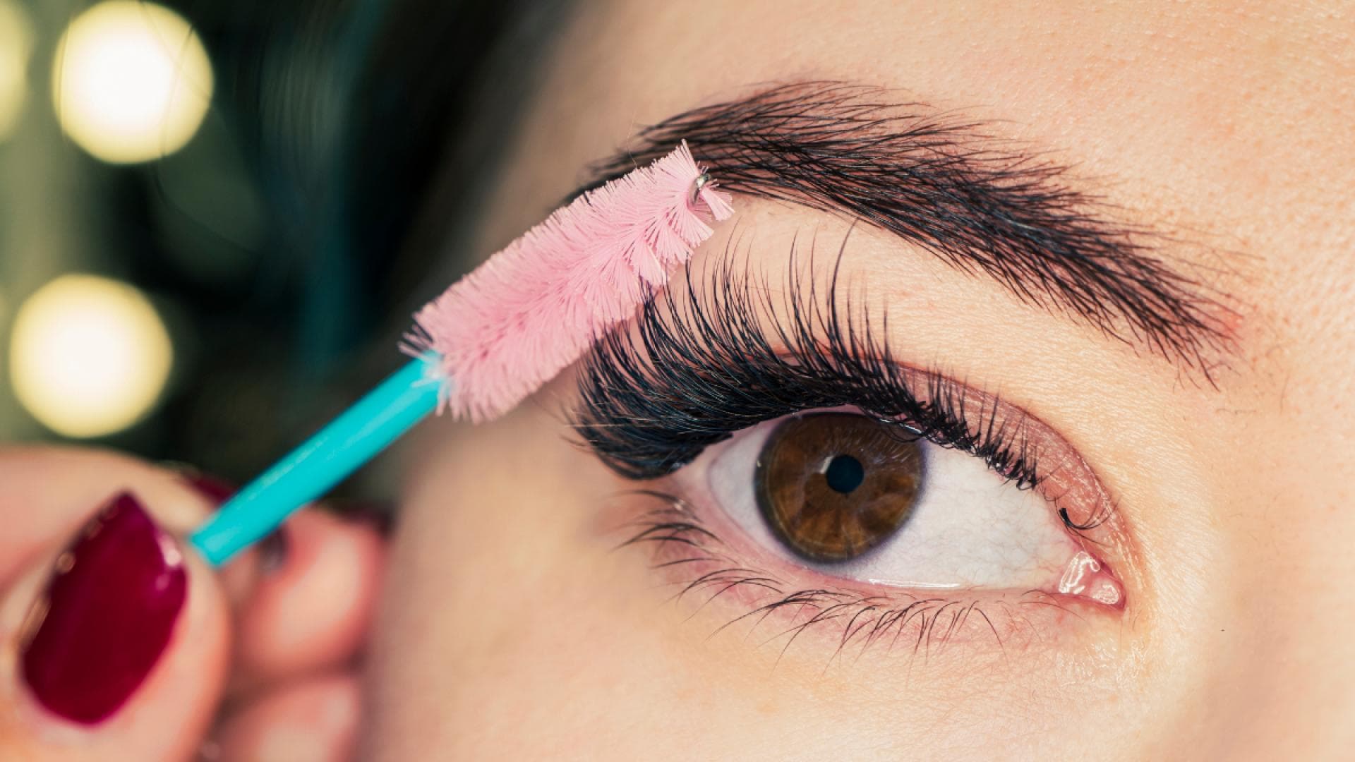 Wimpernlifting-selber-machen-Geheimnis-des-beeindruckenden-Blicks-mit-dem-Set-von-Nanolash-