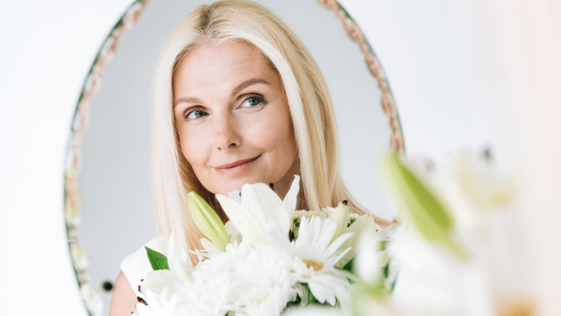 Anti-Aging-Diese-Tagescreme-mit-blauem-Enzian-und-Edelwei-reduziert-tiefe-Falten