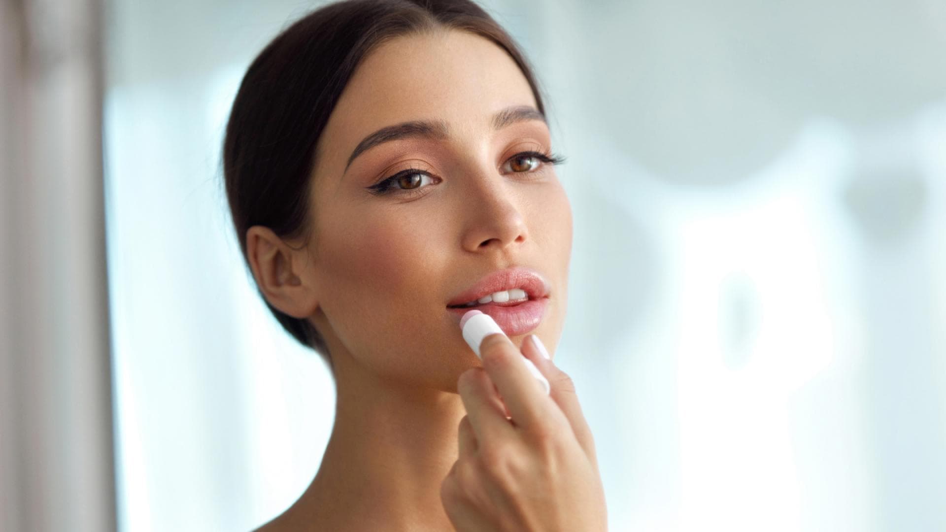 Get-nter-Lippenpflegestift-Dieser-neue-Lippenbalsam-polstert-die-Lippen-mit-Hyaluron-auf
