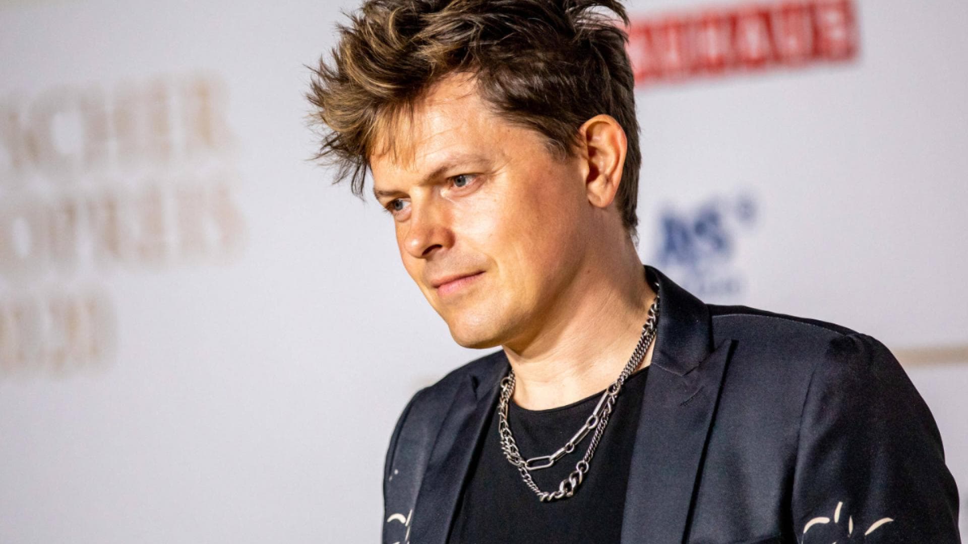 Michael Patrick Kelly Bewegende Enthüllung
