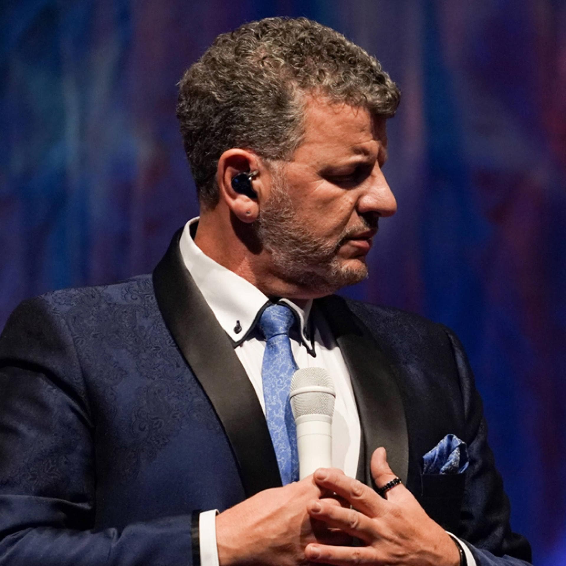 Semino Rossi: Erfahren Sie hier, wie alt der Schlagerstar wirklich ist Semino Rossi: Erfahren Sie hier, wie alt der Schlagerstar wirklich ist