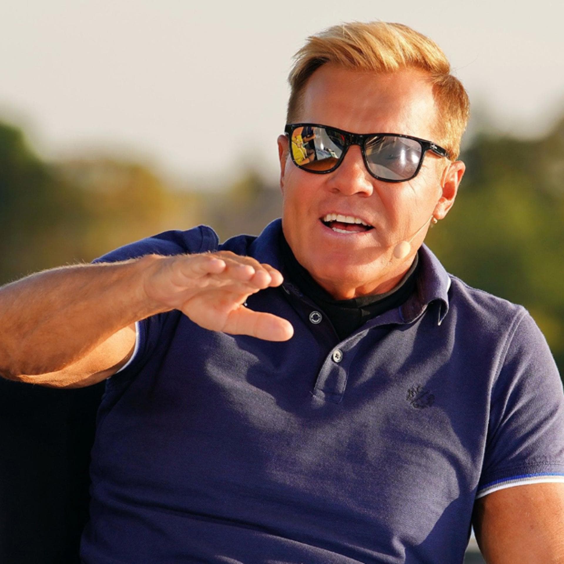 Teile Vati Gänseblümchen dsds dieter bohlen sonnenbrille Hagel Mona