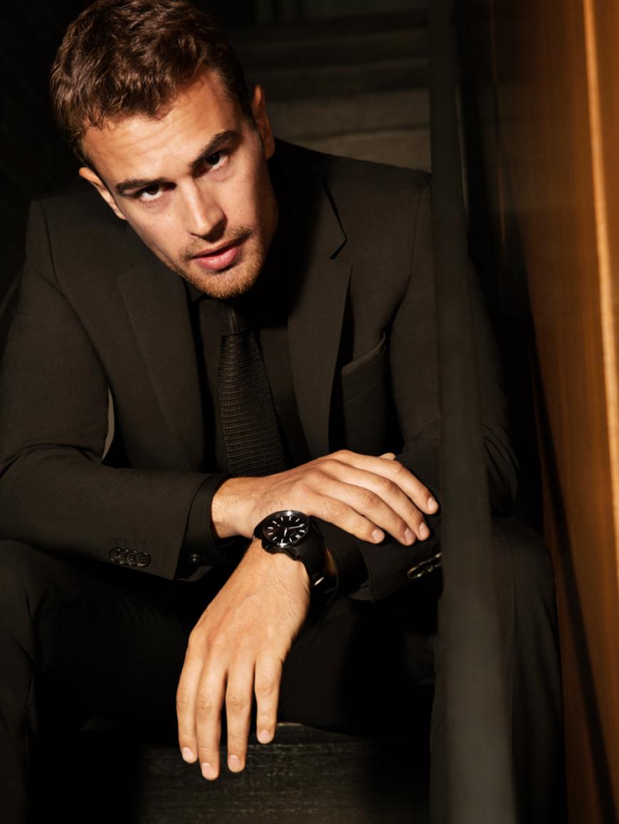 picture Theo James Hugo Boss Werbung theo james im beauty talk was den die
