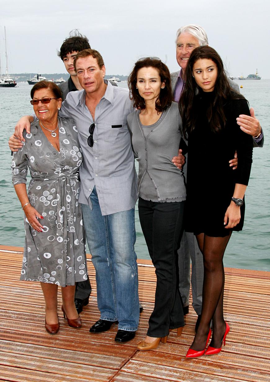 Jean Claude Van Damme Verzweifelter Selbstmord Post Von Seiner Tochter