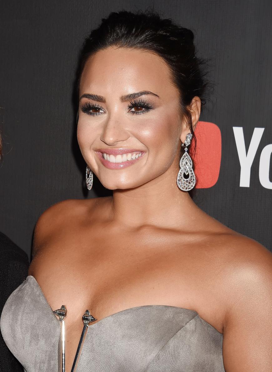 Demi Lovato Die Drogen Kosteten Sie Fast Das Leben