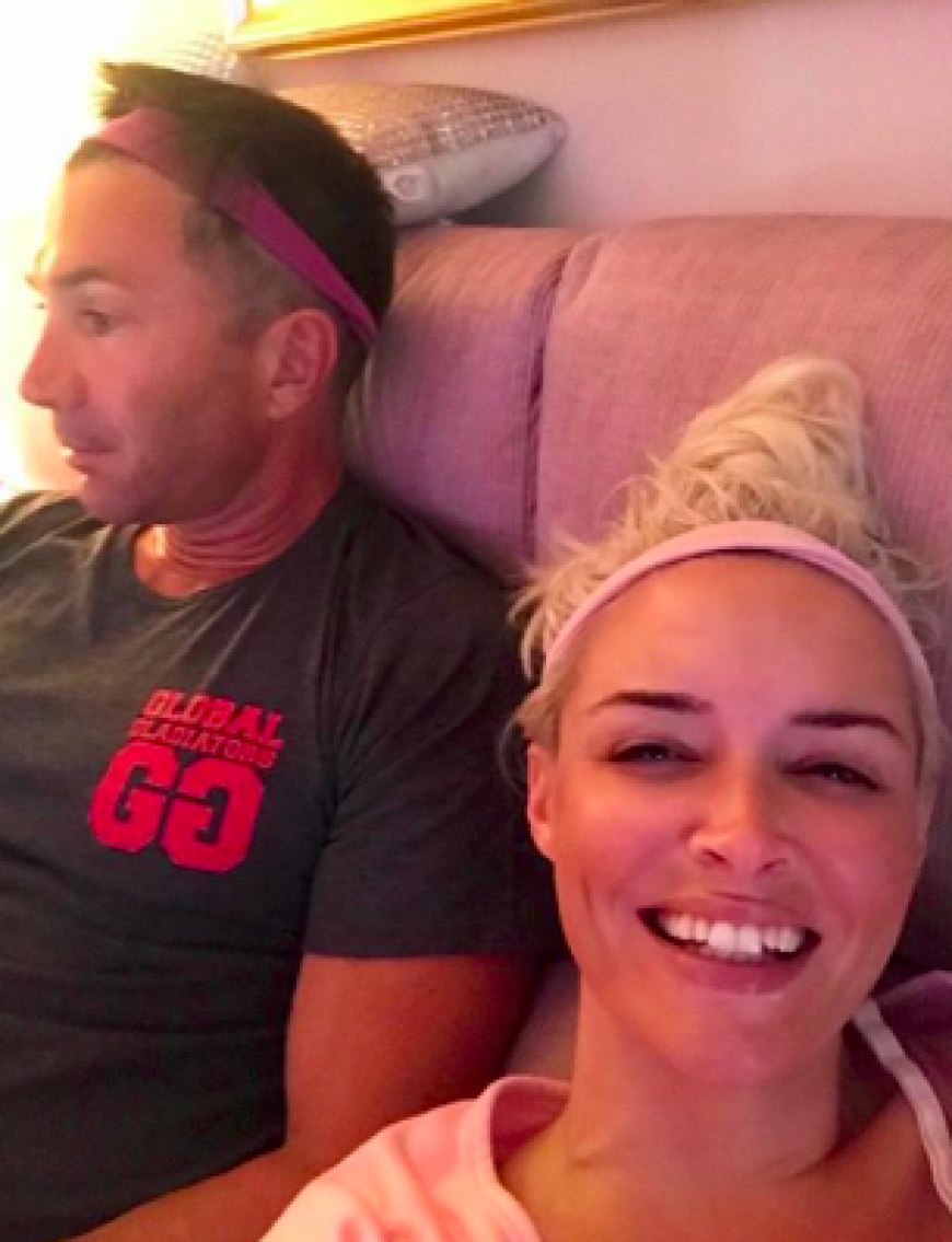 Daniela Katzenberger Hochzeitstag Ungeschminkt In Krumelmonster Schlabberhose