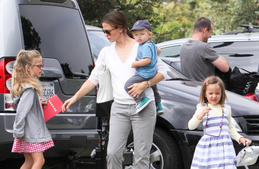 Jennifer Garner Baby Sensation