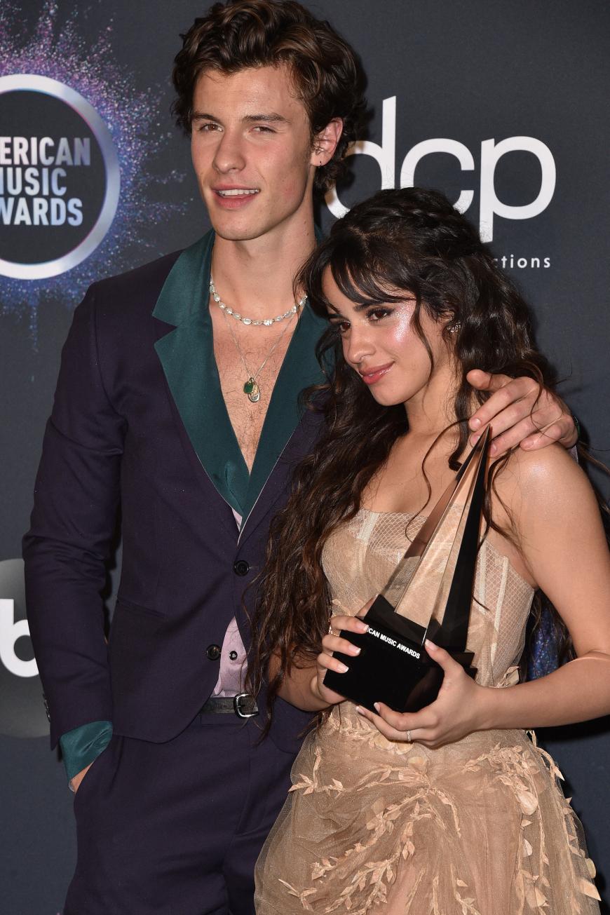 Shawn Mendes Camila / Camila cabello first met whilst on tour when they