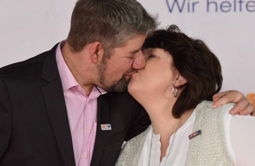 Uwe frau bauer op sucht frau Bauer sucht