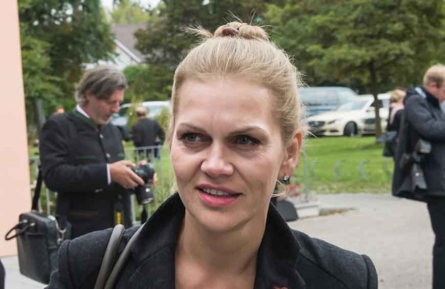 anna loos emotionaler appell