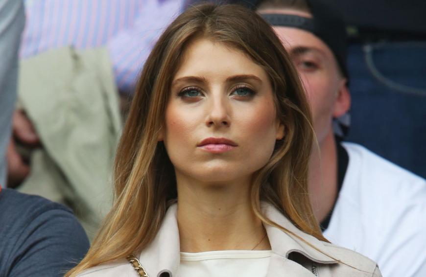 Cathy Hummels Grosse Sorge Diese Traurigen Augen Sagen Alles