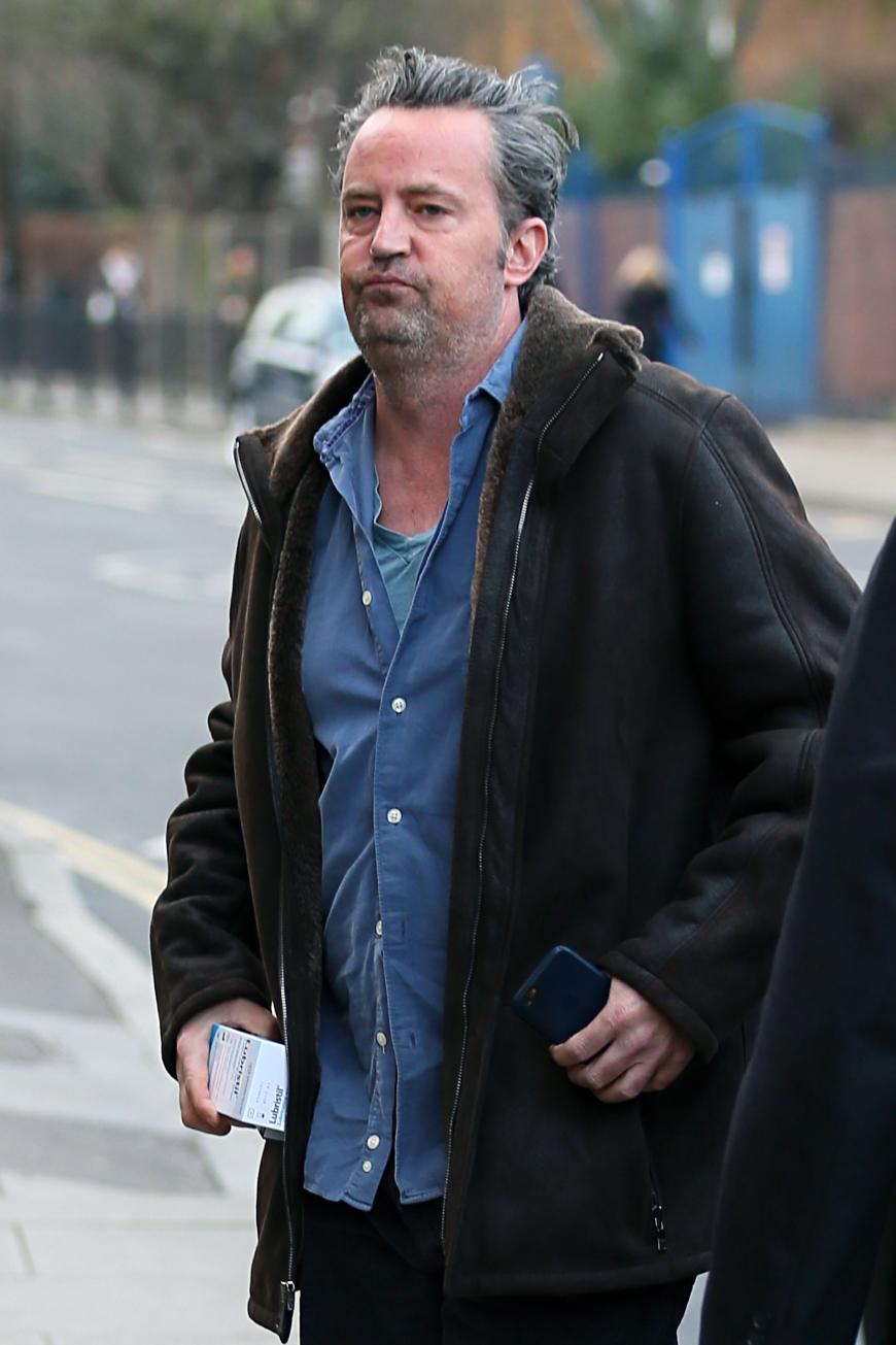 Schock Foto Aufgetaucht Friends Star Matthew Perry Kaum Wiederzuerkennen Ok Magazin